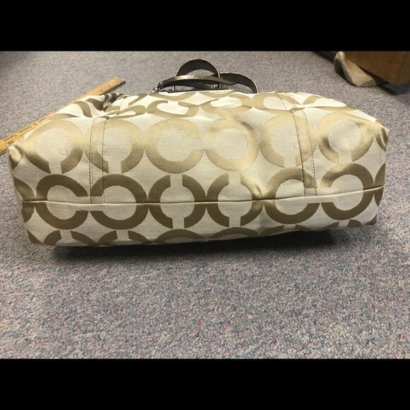 COACH tan canvas zip top tote! - Picture 3 of 6